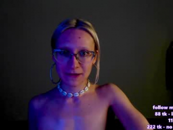 kali_the_goddess webcam model stream image