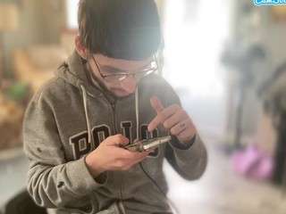 youngkubenski215 webcam model stream image