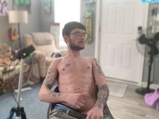 youngkubenski215 webcam model stream image