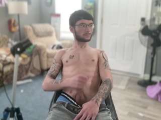 youngkubenski215 webcam model stream image