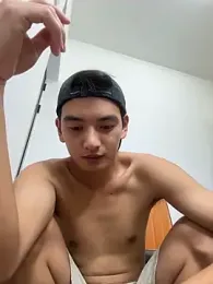 XHR001 webcam stripchat model stream image