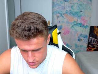 Leo Cavalli webcam flirt4free model stream image