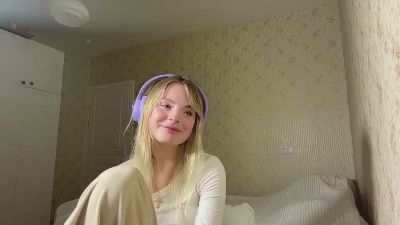 CarlottaMilano webcam model stream image