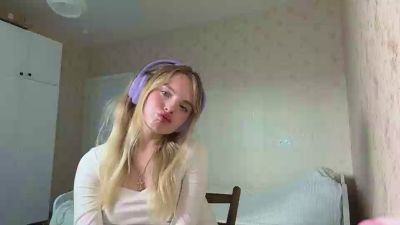 CarlottaMilano webcam model stream image