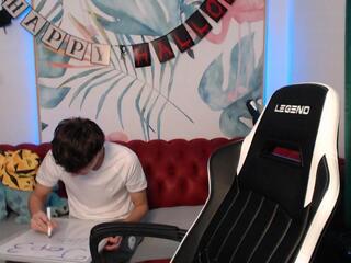 Eryk Adams webcam model stream image