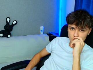 Eryk Adams webcam model stream image