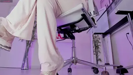 hannah_howeell__ webcam model stream image