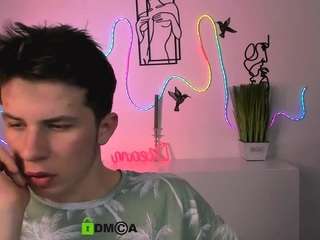 leo-valor webcam model stream image