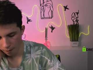 leo-valor webcam model stream image