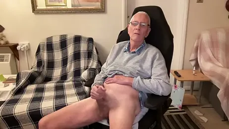 cutaboverest webcam model stream image