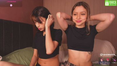 Hanniesmilee webcam model stream image