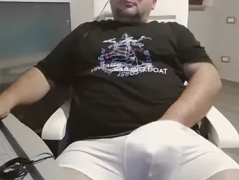 iron_boy80 webcam model stream image