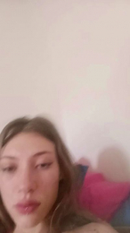 MoonFoox webcam model stream image