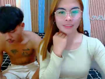 mikhayla_and_zeus_room webcam model stream image