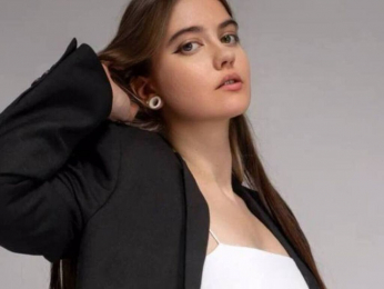 MilaCarters webcam model stream image