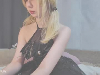 virgiin_lily webcam model stream image