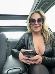 AnissaHale webcam model stream image