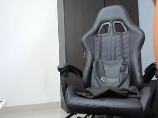 Aron Manu webcam model stream image