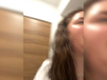 MoonAura webcam model stream image