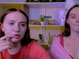 mila-glow webcam model stream image