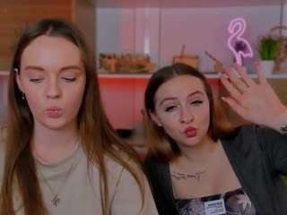 mila-glow webcam model stream image