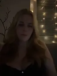 Lisaxtra webcam model stream image