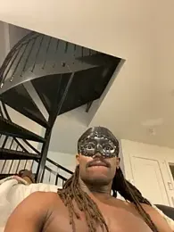 BlkOwlShadow webcam model stream image