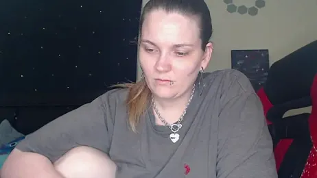 ToxicLilly webcam model stream image