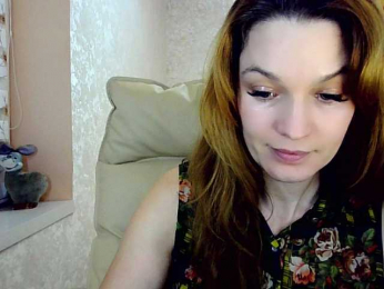 smilesss webcam bongacams model stream image