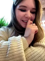 PumaShyXD webcam model stream image