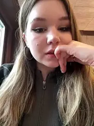 PumaShyXD webcam model stream image