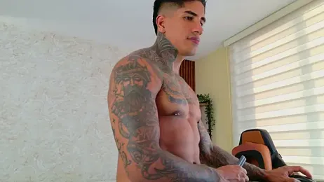 AdanReilly webcam stripchat model stream image