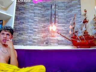 sweetguuy webcam model stream image