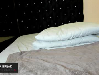 mazeekiin webcam model stream image