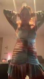 GloriousMILF webcam model stream image