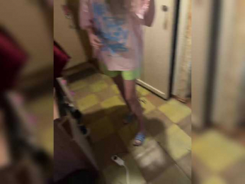 Chemezoff webcam model stream image