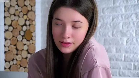 LowOncoming webcam model stream image