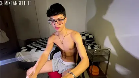 Angelligth webcam model stream image