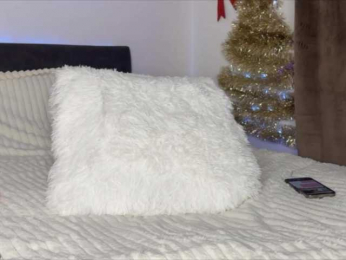 Yana_Mellony webcam model stream image