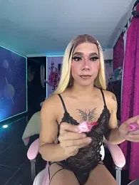 Thalia_girl21 webcam stripchat model stream image