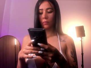 kim-one webcam model stream image