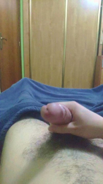 polli_play webcam model stream image