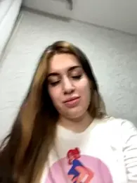 VikiDemini webcam model stream image