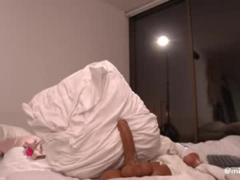 _missamber webcam model stream image