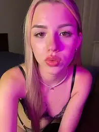 NastyaKiss1 webcam model stream image