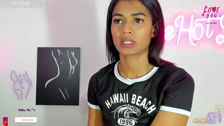 BarbieHotLaura webcam model stream image