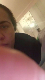 Cleymour webcam model stream image