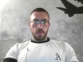 Lucias Crawford webcam model stream image