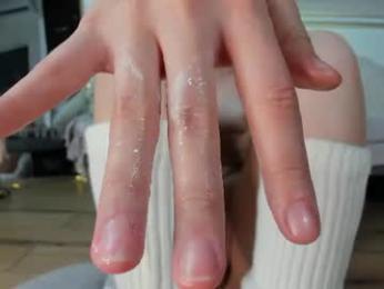 dollydolll_ webcam model stream image