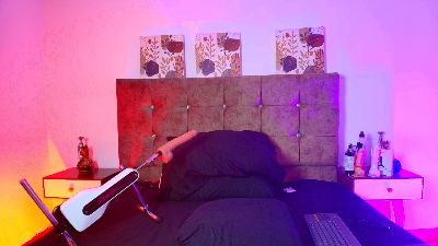 Ethan_Briggs_ webcam model stream image